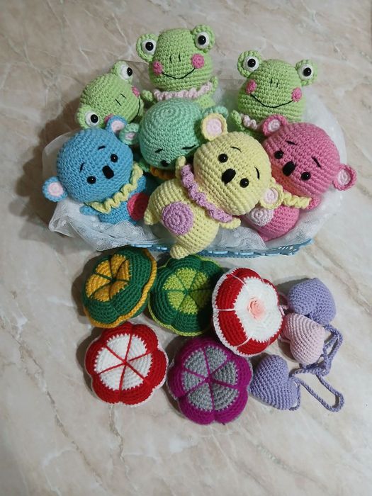Вязаные брелки для детей и взрослых