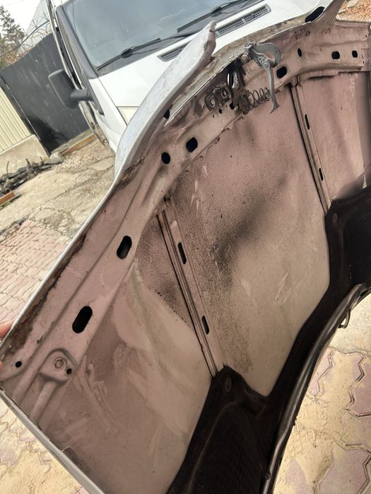 Капот на мерседес w202