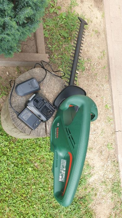 Foarfeca tuns gard viu Bosch Easy HedgeCut 18V-45