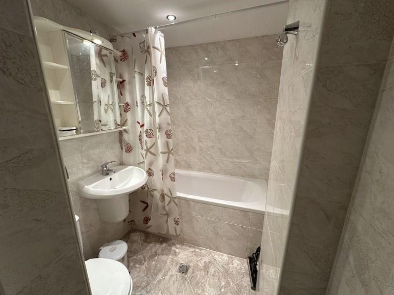 Дава се под наем Тристаен апартамент в София, Дружба 2 - 107 кв.м за 799 € - Снимка #6