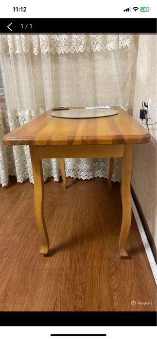 Продам стол для кухни.