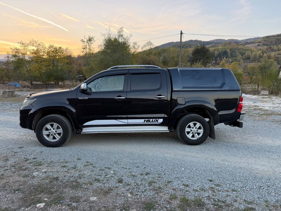 TOYOTA Hilux 2013 — imagine 3