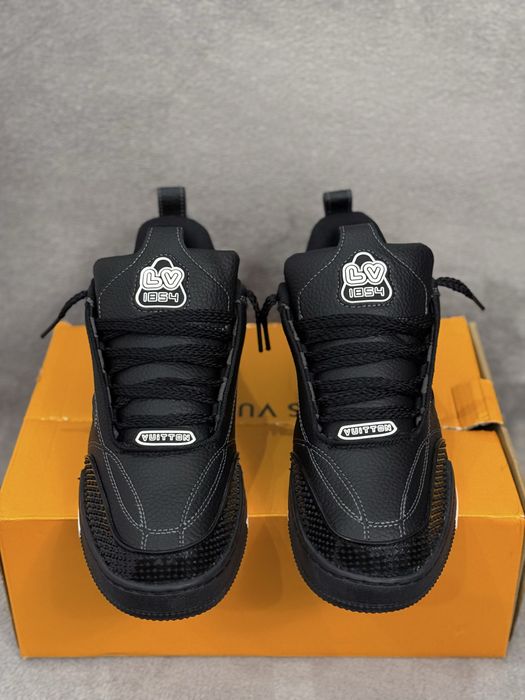 LV skates negrii marimea 43