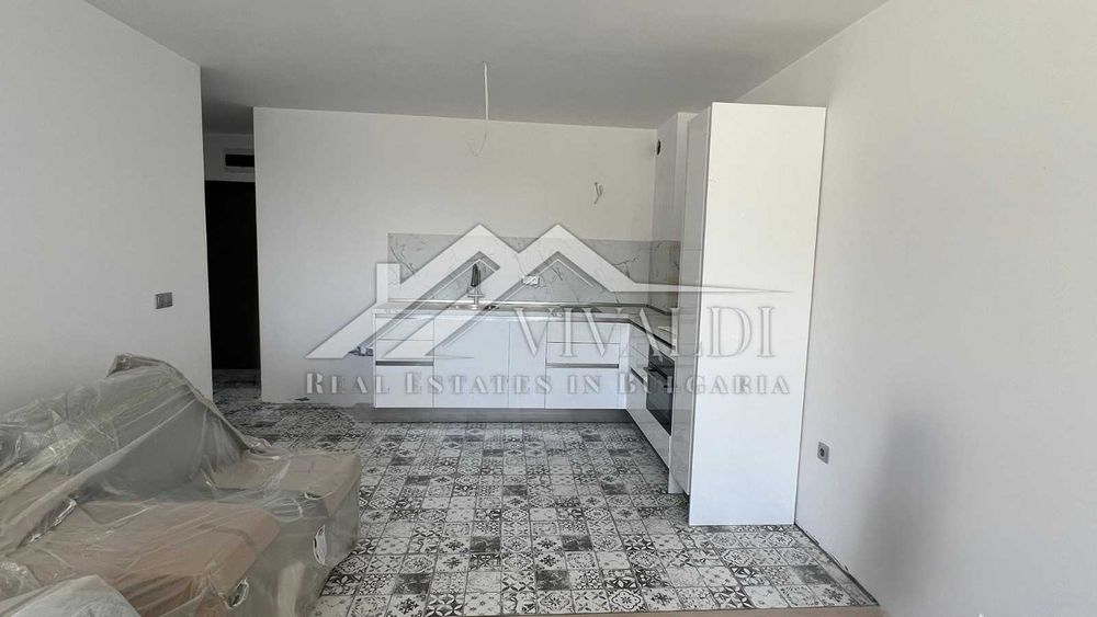 Продава се Двустаен апартамент в Варна, Младост 1 - 66 кв.м за 1043 €/кв.м - Снимка #3