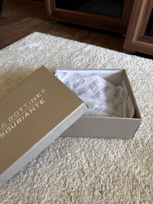 Босоножки размер 37.