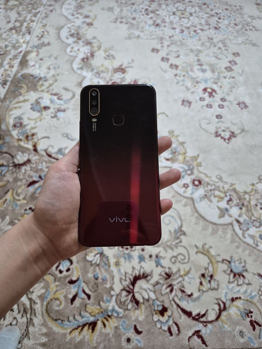 Телефон VIVO 1940  64гб