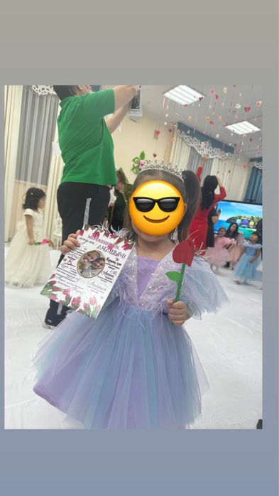 Продам шикарное платье на девочку