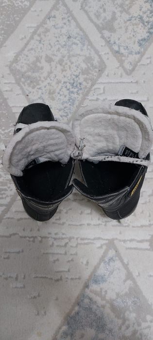 Продам коньки 36 размер