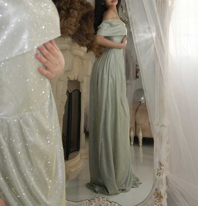 Вечернее платье на 42-44 размер