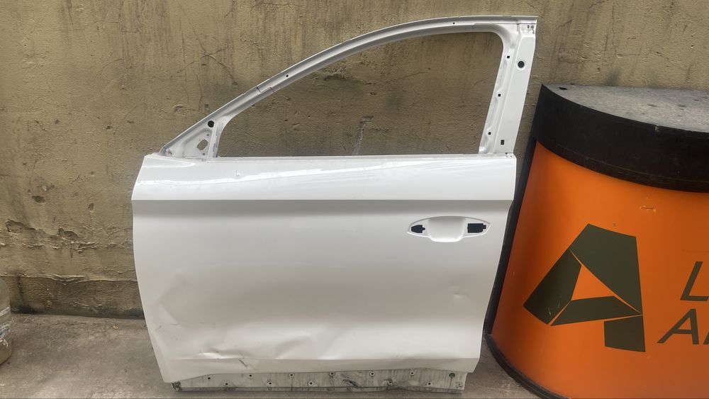 Byd champion  kapot va eshik haydovchi tomon. Myatina boladi