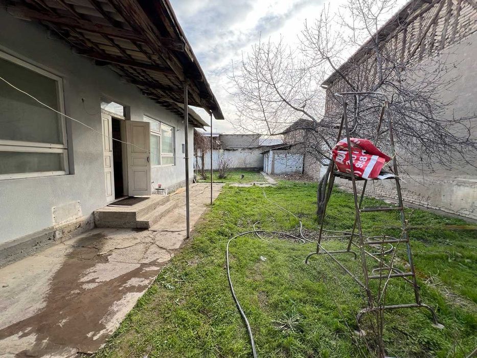 Дом в г. Янгиюле с участком Продаю /*меняю на Ташкент