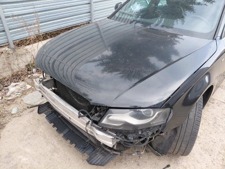 Преден капак за Audi B8 2010god