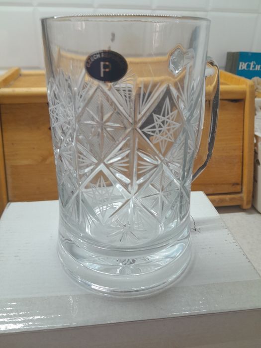 Хрустальная кружка привёзенные из Чехий, для пиво и др. напитков