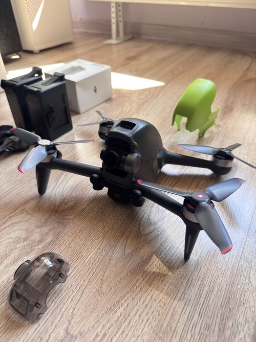 DJI FPV Combo. Нов + 1 екстра батерия