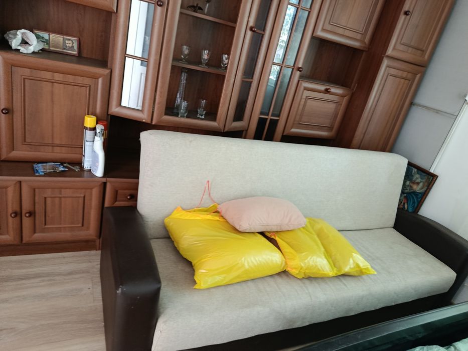 Mobila și canapele