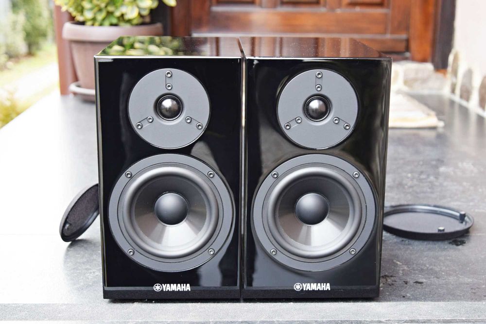 Boxe Yamaha NS-BP 300