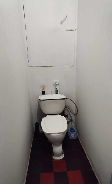 Продам 4/2/5 квартира, в Мирабадском районе возможен небольшой торг