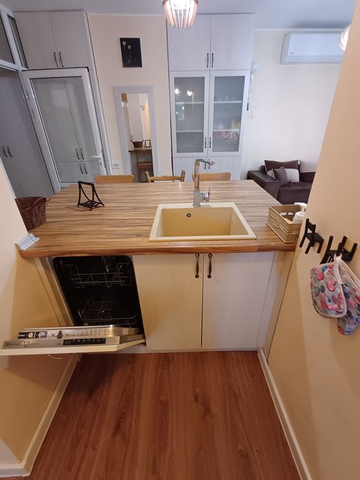 Дава се под наем Тристаен апартамент в Дупница - 60 кв.м за 306 € - Снимка #8