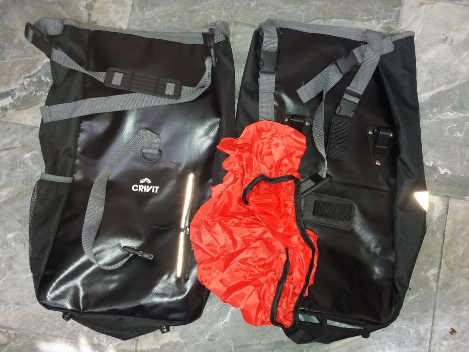 Geanta ghiozdan portbagaj moto bicicleta scuter vinilin 40x30x15cm