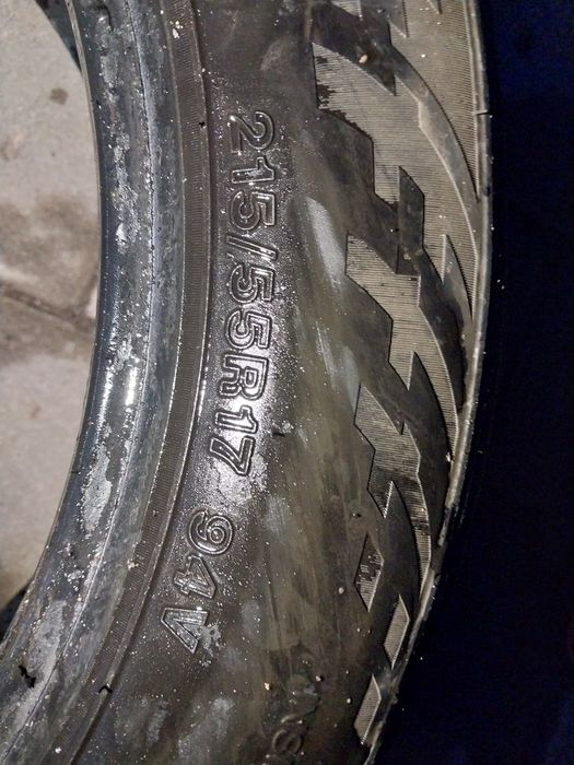 2 шины Китай 215 55 R17.