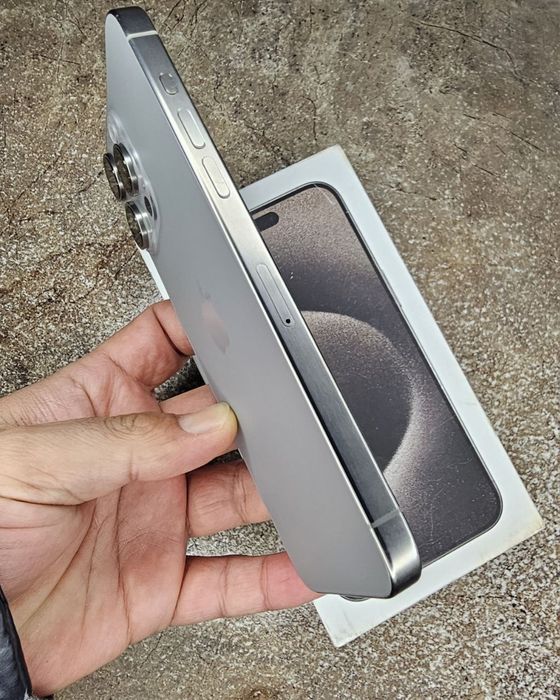 iPhone 15 Pro Max 256 GB karobka