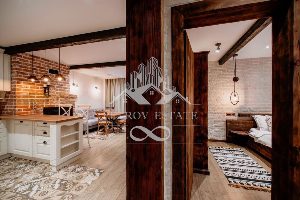 Продава се Тристаен апартамент в Велинград - 180 кв.м за 1084 €/кв.м - Снимка #2