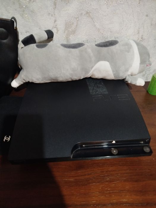 Плейстешен 3 в идеальном состоянии