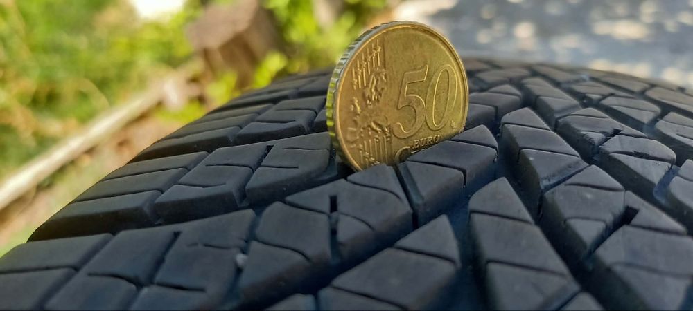 гуми вора ръка 165/65 R14 и  205/60 R16