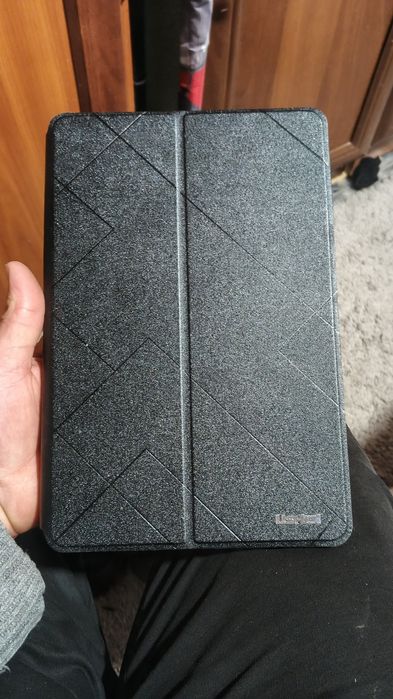 Honor pad x8a 11 diyum ekran holati yangi