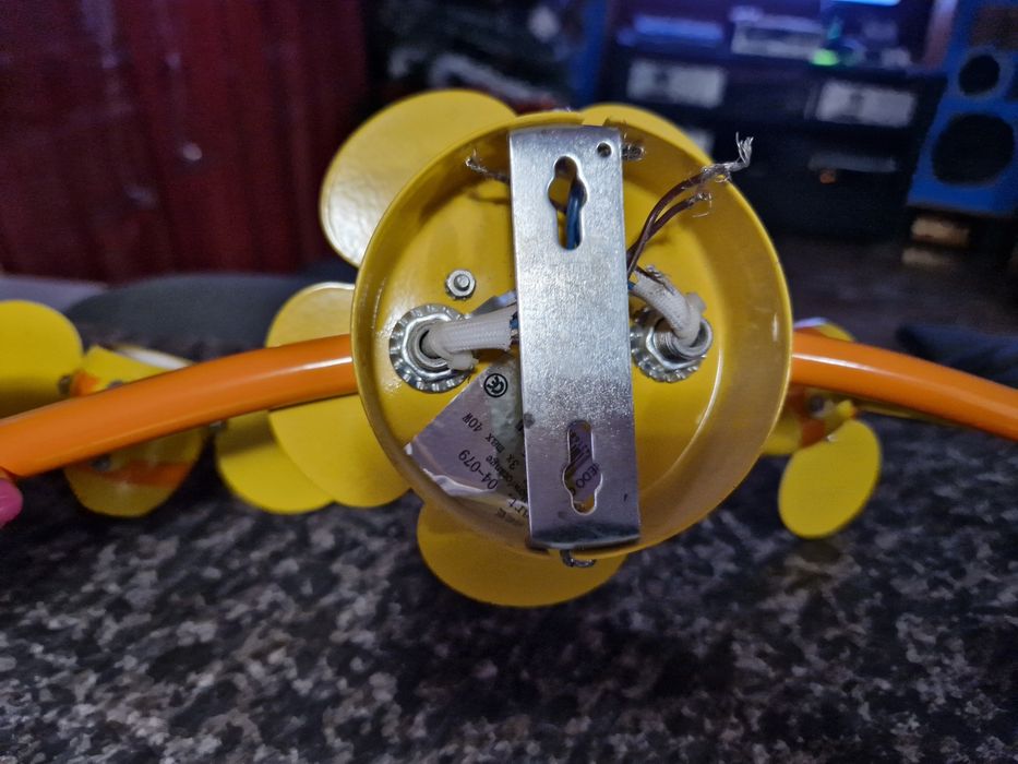 Lustra / aplică pentru perete