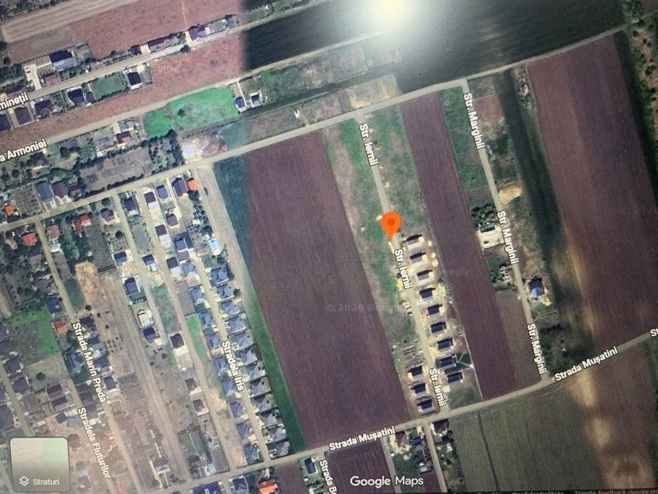 Teren intravilan aronianu