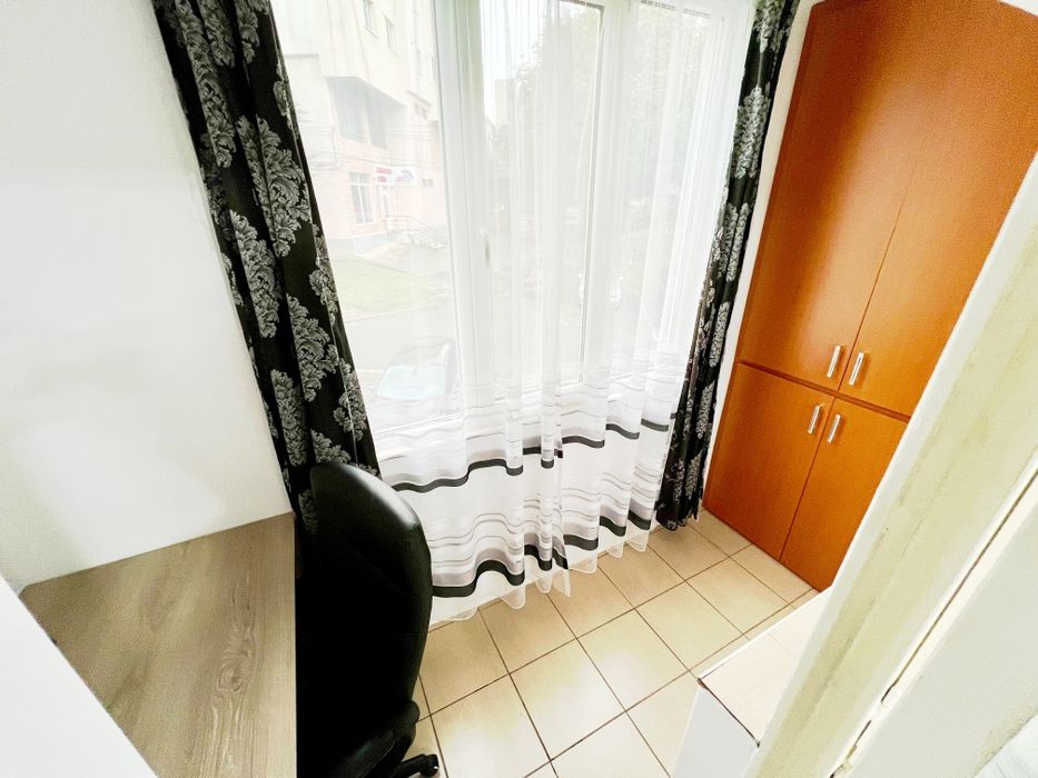 Închiriez apartament 2 camere în Zalău, Brădet, etaj 1, cu loc de parc