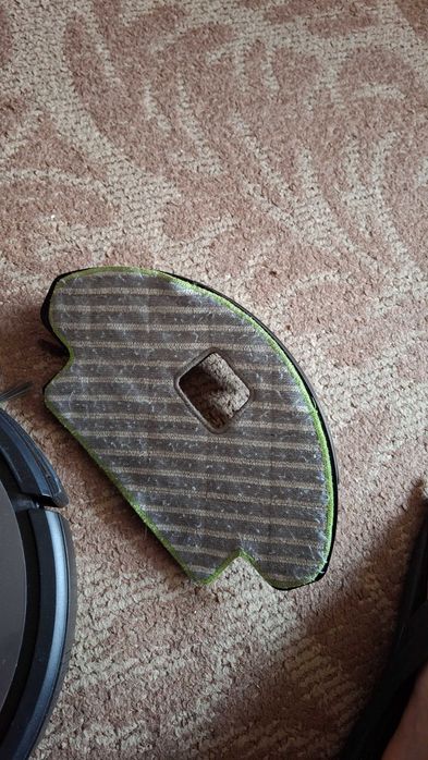 iRobot Roomba комбо RVF-Y1