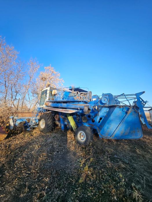 Продам 2 комбайна либо обмен