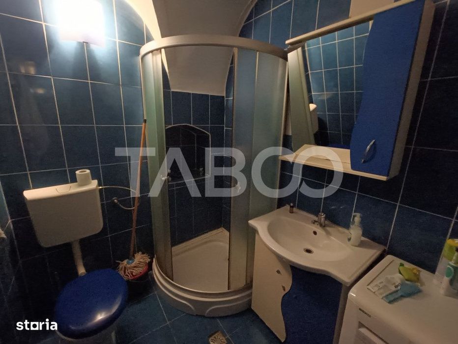 Apartament la casa 3 camere 68 mpu utili in apropiere de Piata Cibin