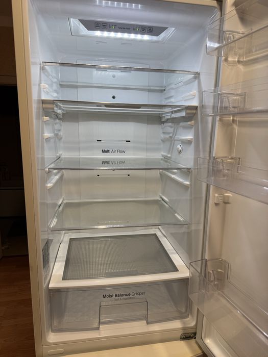 Холодильник LG No Frost, инвертор, 2м