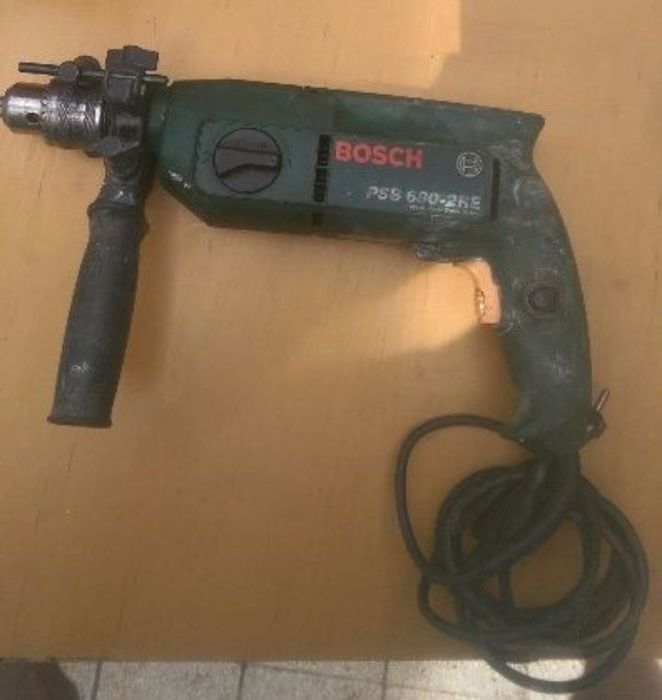 Masina de gaurit cu percutie Bosch PSB 680 RE 680 W