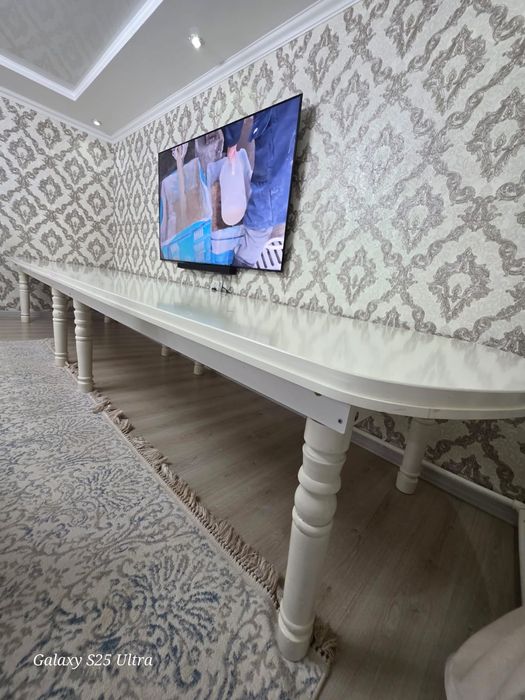 Продам стол и стулья 18 шт