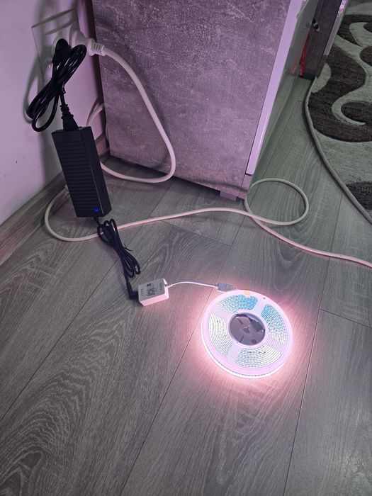 Bandă LED COB RGB + Alb Cald 5M WiFi – 784 LED/m, 24V, Alexa & Google