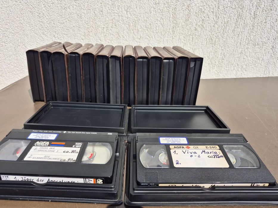 Vând Lot 15 casete video VHS originale Agfa colectie filme de 180-210-240 minute