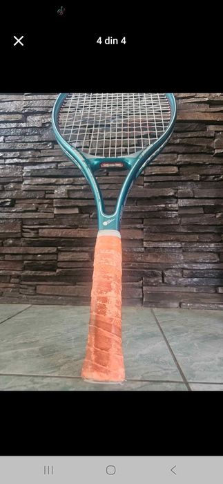 Vindem 2 rachete de tenis