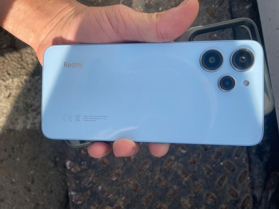 Redmi 12 срочно продам