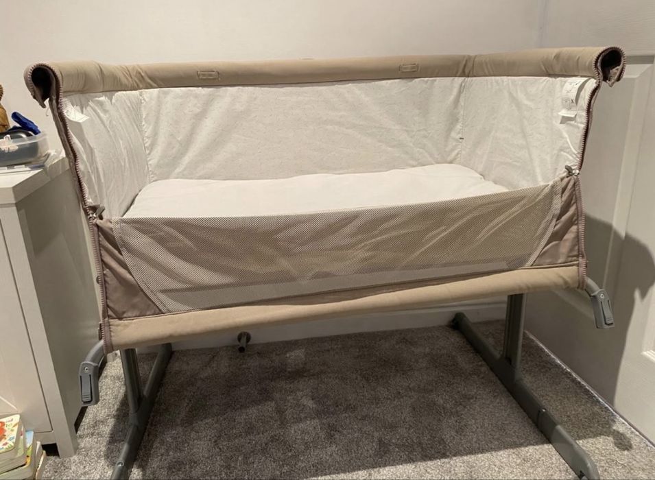 Patut Chicco next to me co-sleeper
