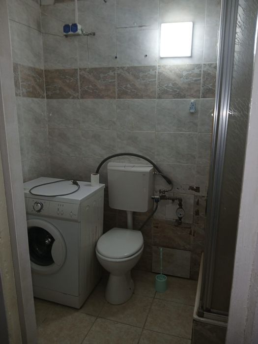 Persoana fizica închiriez garsonieră în Deva zonă piata