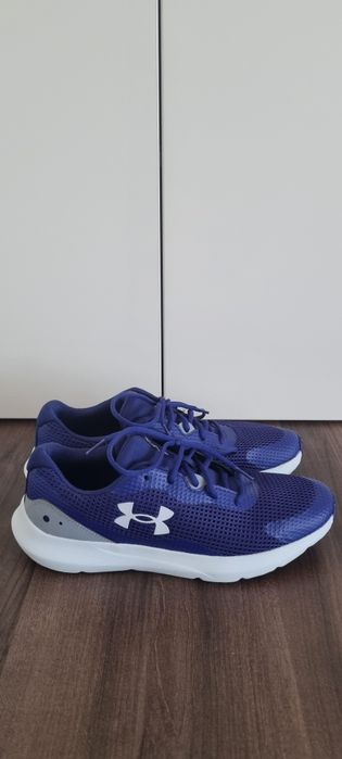Tenisi sport Under Armour