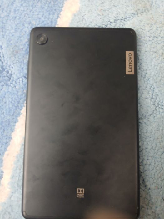 Tableta Lenovo M7