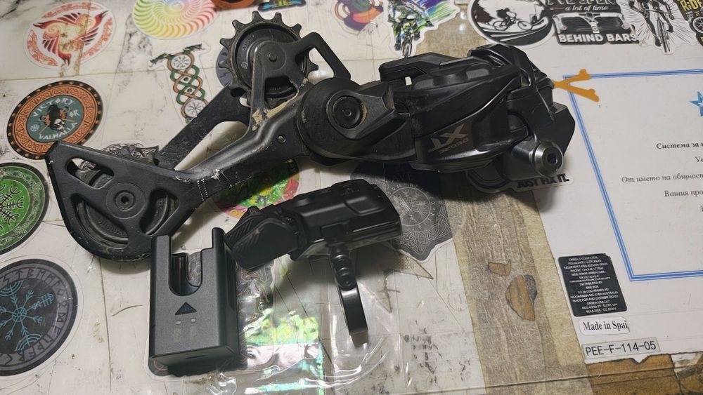 Shimano XT Di2 RD-M8250-SGS 12(счупен,и колче)