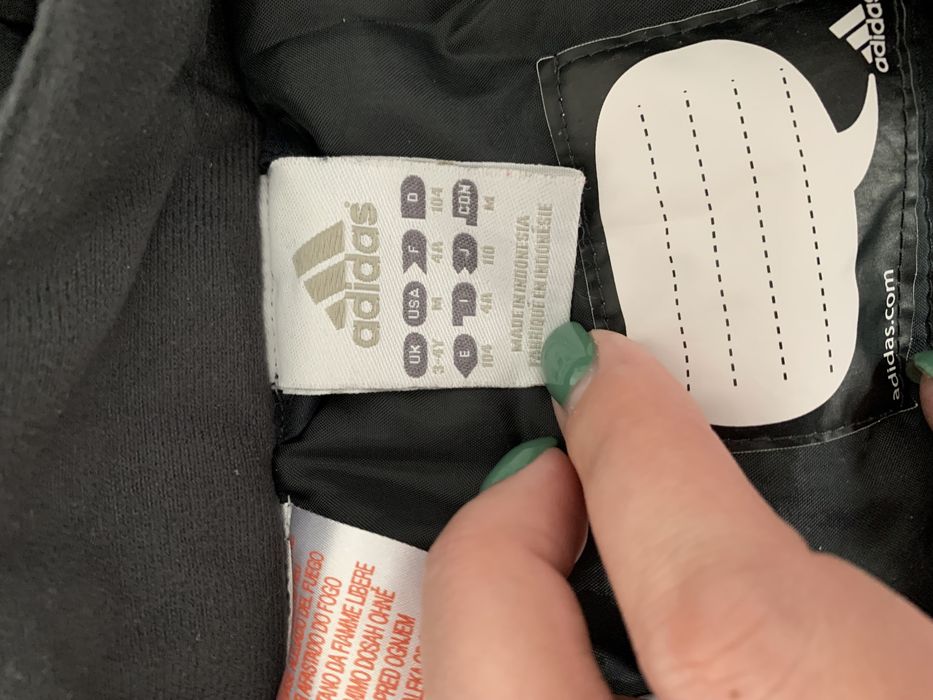 Продам оригинальный комбинезон adidas