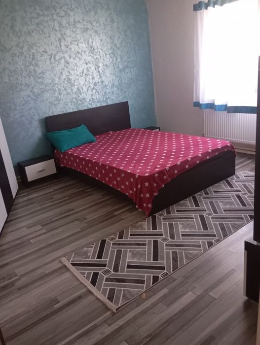 Închiriez casa in cernele
