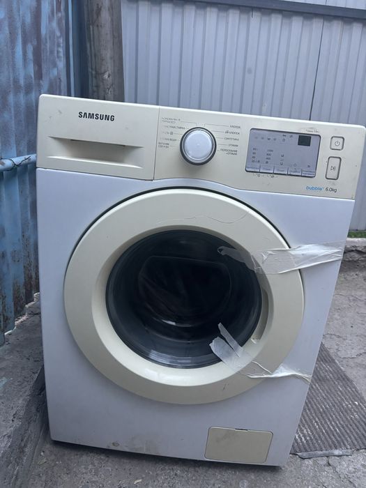 Продам стиральную машину самсунг,рабочий